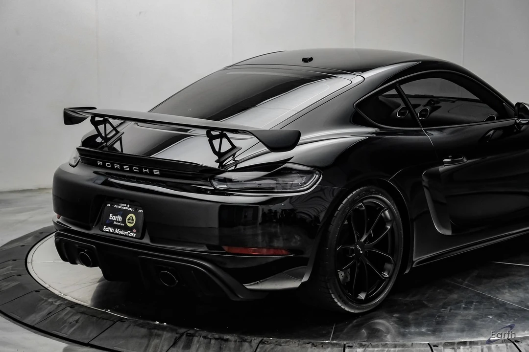 2021 Porsche 718 Cayman GT4 - Image 20 of 31