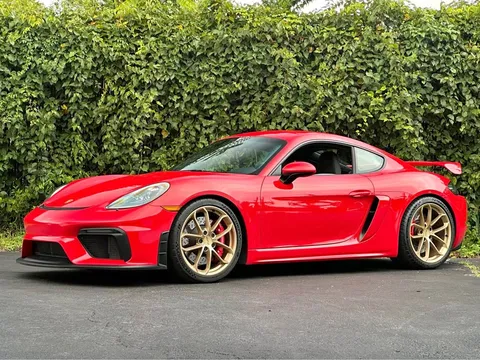 2021 Porsche 718 Cayman GT4