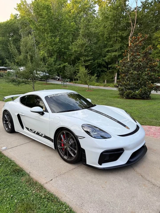 2021 Porsche 718 Cayman GT4 - Image 2 of 16