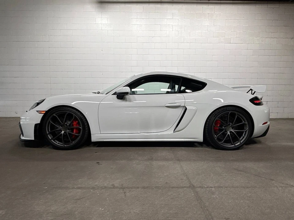 2021 Porsche 718 Cayman GT4 - Image 2 of 5