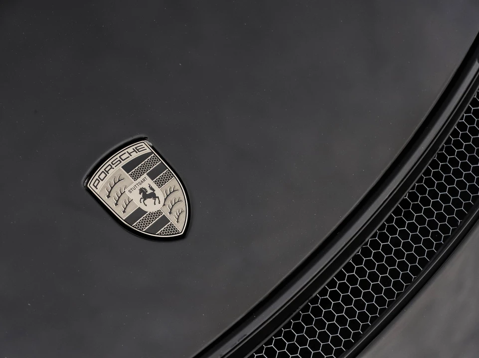 2021 Porsche 718 Cayman GT4 - Image 24 of 31