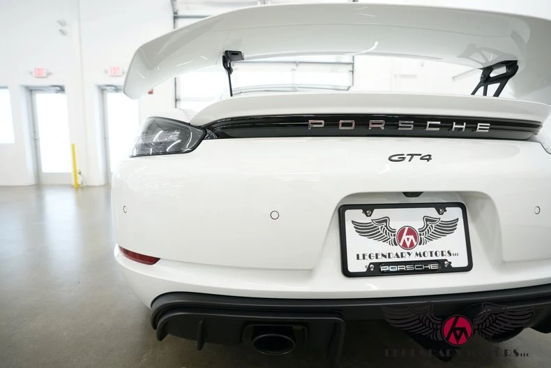 2021 Porsche 718 Cayman GT4 - Image 17 of 31