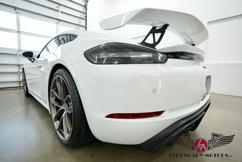 2021 Porsche 718 Cayman GT4 - Image 16 of 31
