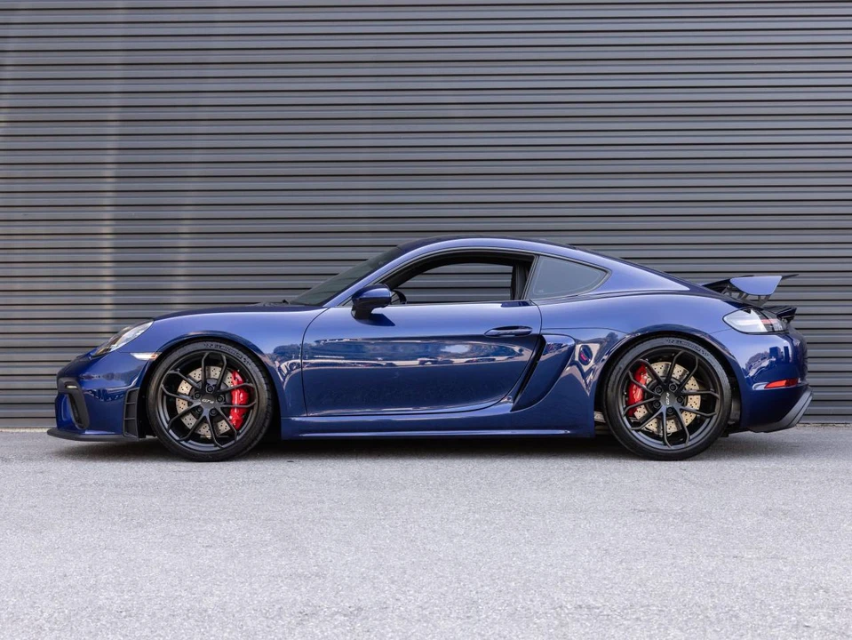 2021 Porsche 718 Cayman GT4 - Image 2 of 5
