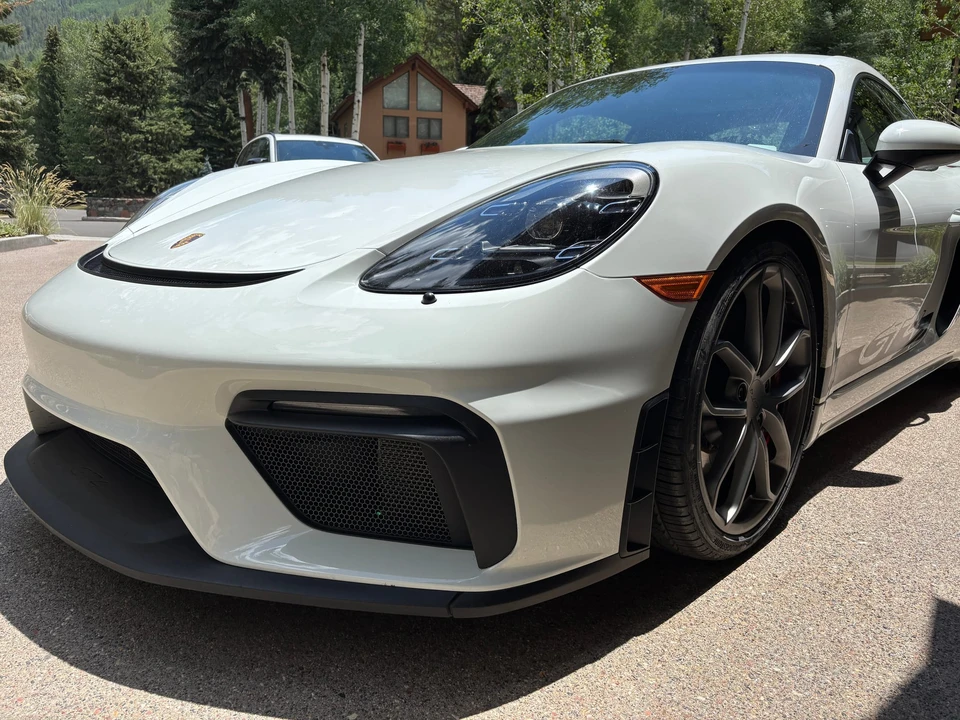 2021 Porsche 718 Cayman GT4 - Image 14 of 31
