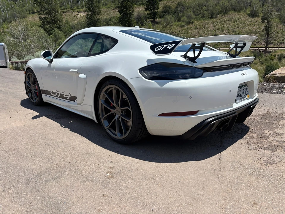 2021 Porsche 718 Cayman GT4 - Image 9 of 31