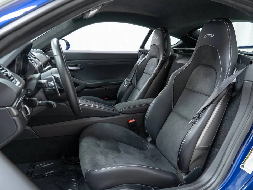 2021 Porsche 718 Cayman GT4 - Image 5 of 5