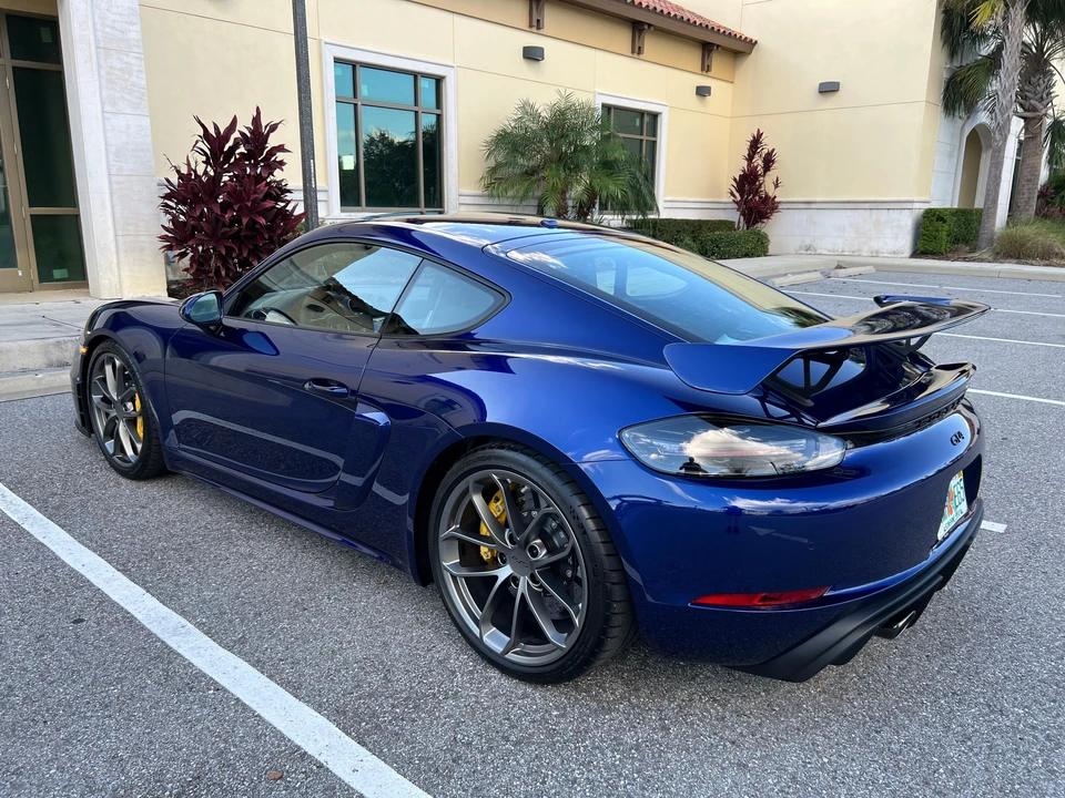 2021 Porsche 718 Cayman GT4 - Image 13 of 30