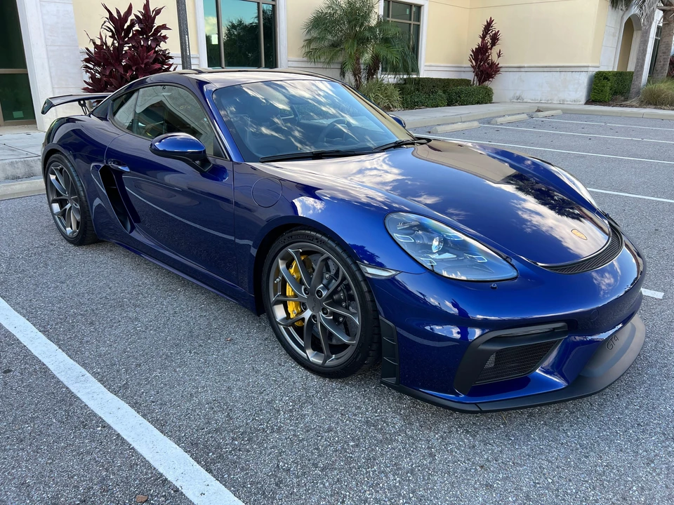 2021 Porsche 718 Cayman GT4 - Image 19 of 30