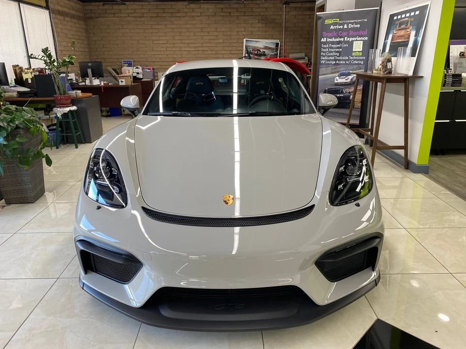 2021 Porsche 718 Cayman GT4 - Image 25 of 31