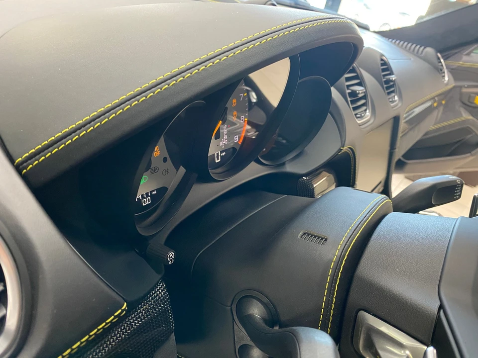 2021 Porsche 718 Cayman GT4 - Image 5 of 31