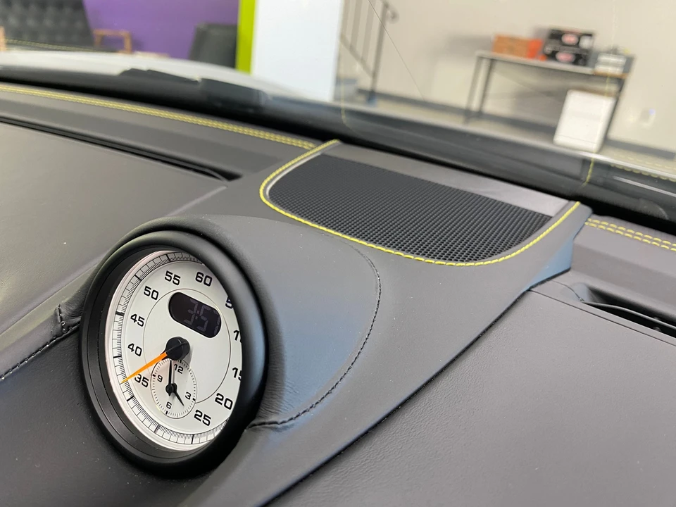 2021 Porsche 718 Cayman GT4 - Image 23 of 31