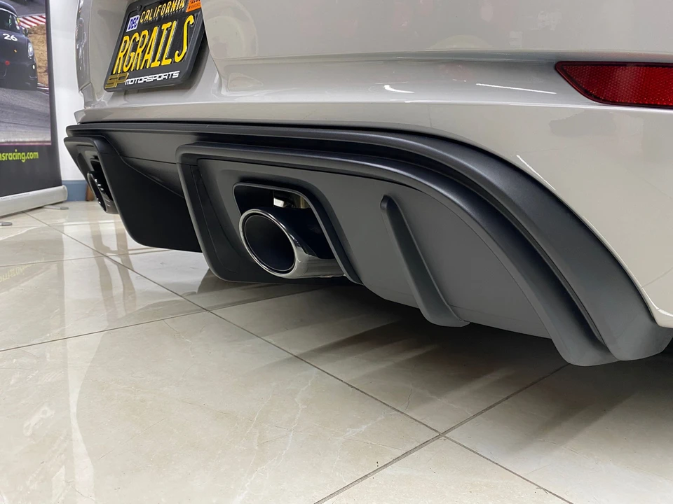 2021 Porsche 718 Cayman GT4 - Image 29 of 31