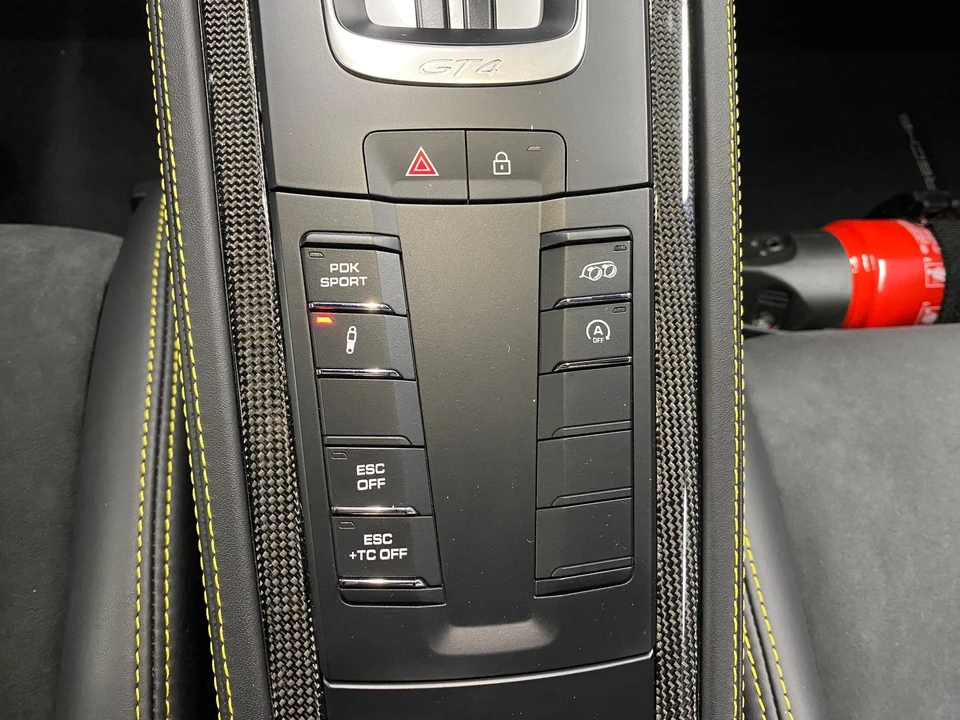 2021 Porsche 718 Cayman GT4 - Image 18 of 31