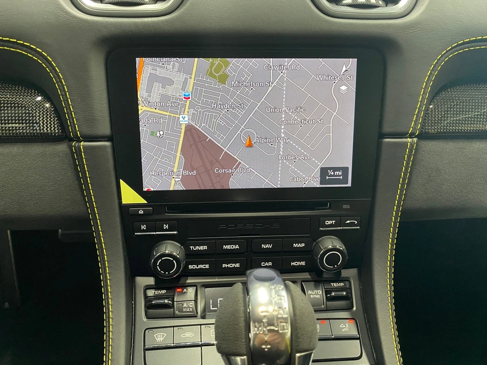 2021 Porsche 718 Cayman GT4 - Image 15 of 31