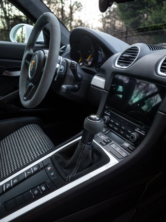 2021 Porsche 718 Cayman - Image 8 of 11