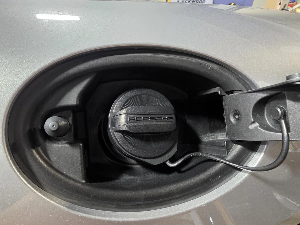 2021 Porsche 718 Cayman GTS 4.0 - Image 21 of 31