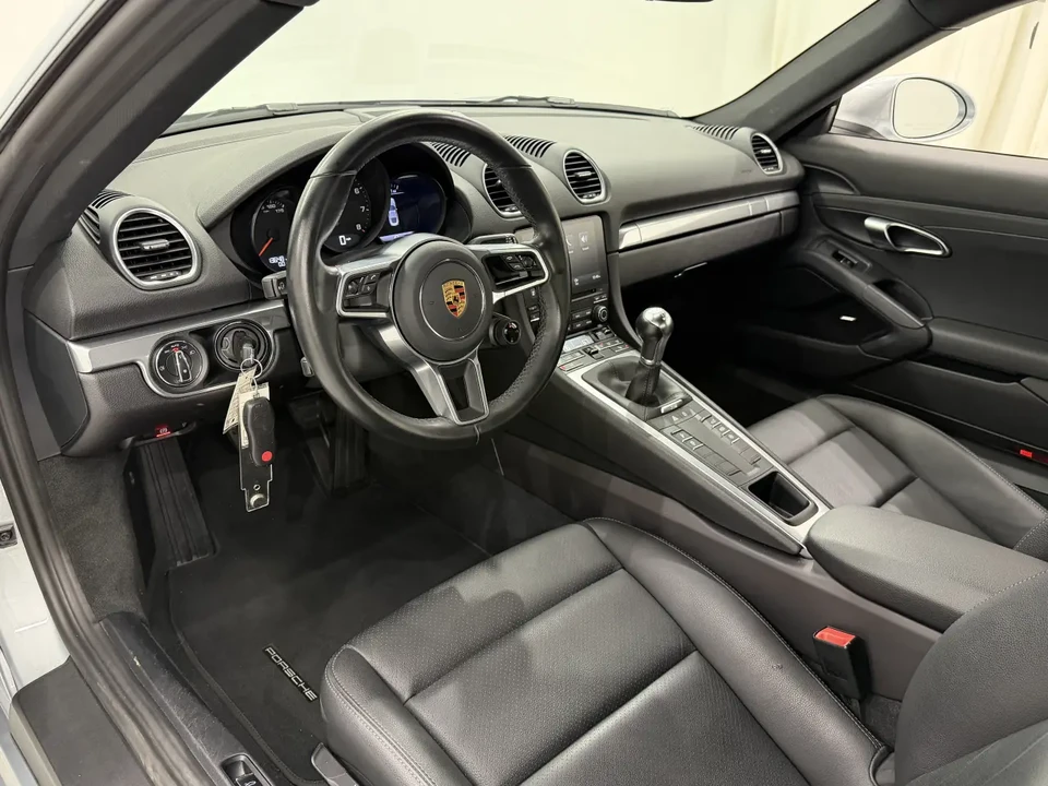 2021 Porsche 718 Cayman - Image 4 of 7