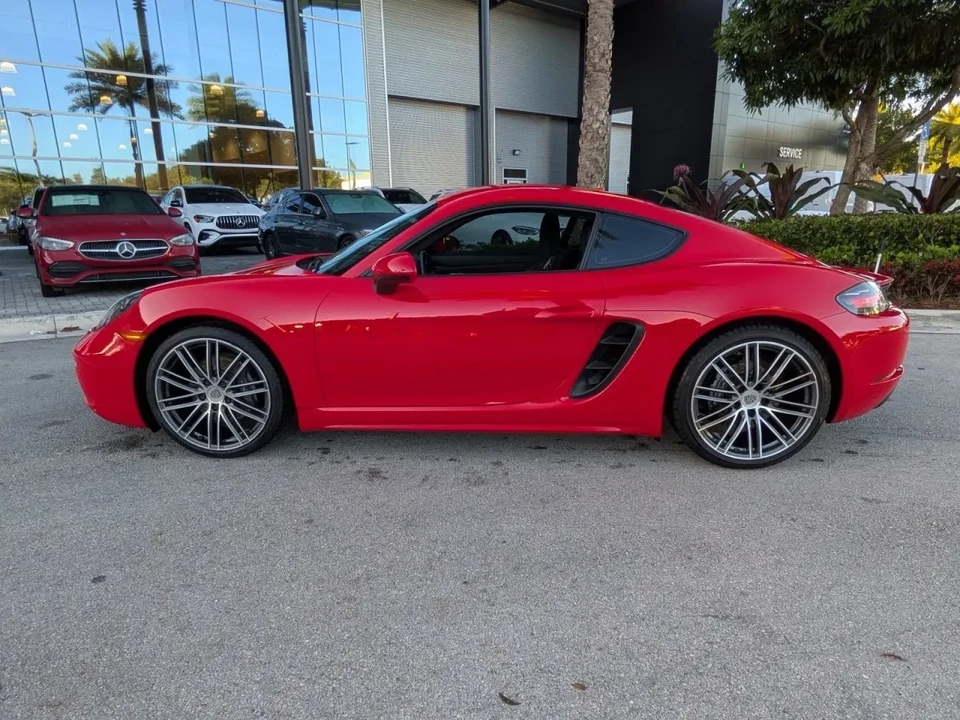 2021 Porsche 718 Cayman - Image 2 of 9