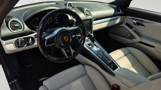 2021 Porsche 718 Cayman - Image 9 of 20