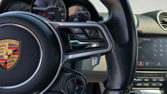 2021 Porsche 718 Cayman - Image 15 of 20