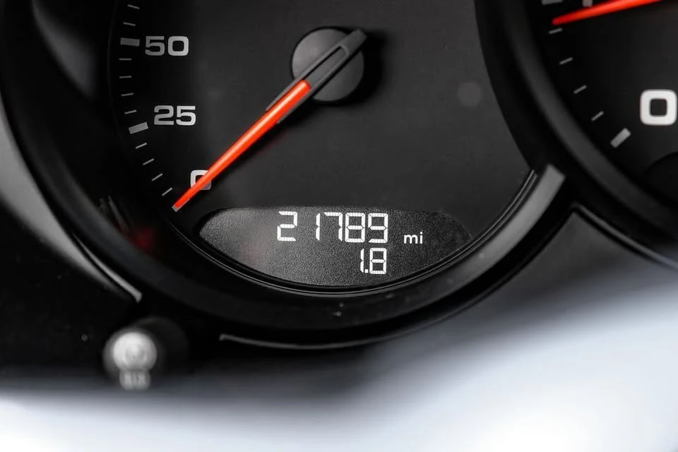 2021 Porsche 718 Cayman - Image 16 of 20