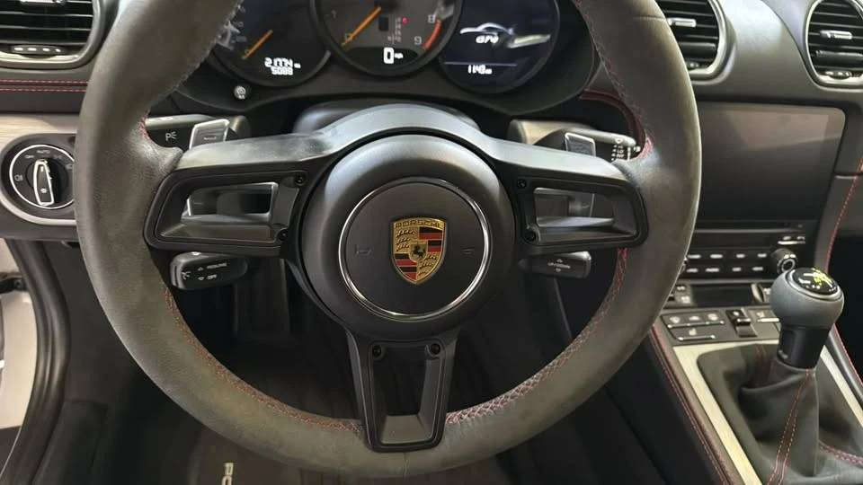 2021 Porsche 718 Cayman - Image 18 of 20