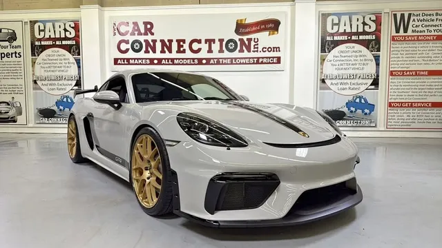 2021 Porsche 718 Cayman