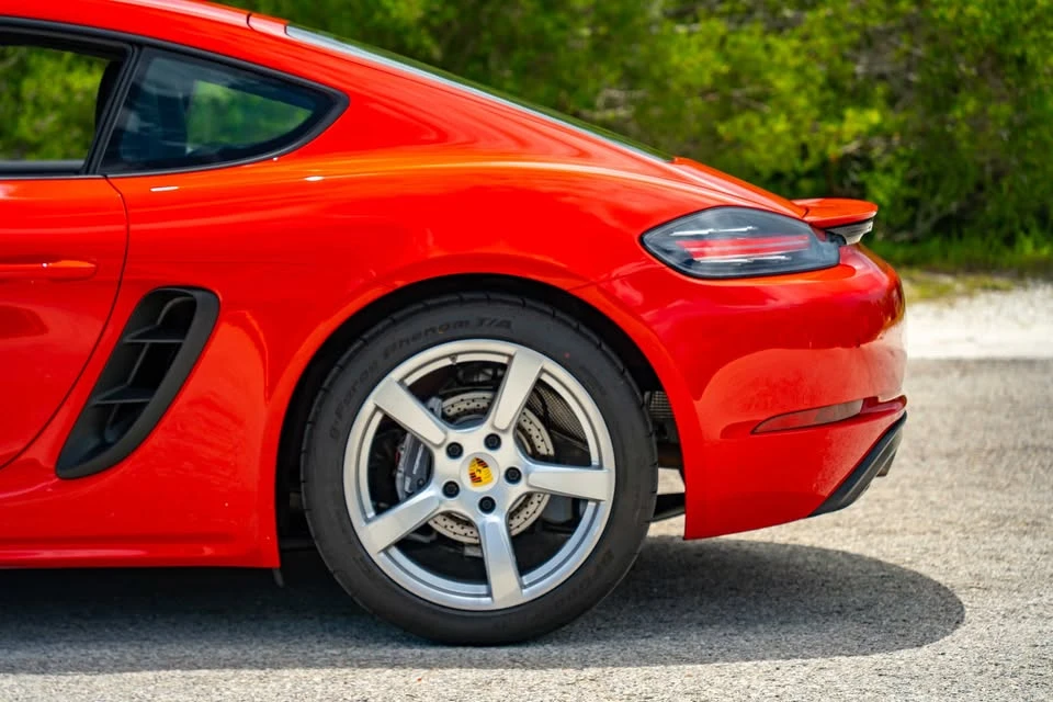 2021 Porsche 718 Cayman - Image 13 of 20