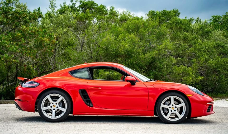 2021 Porsche 718 Cayman - Image 10 of 20