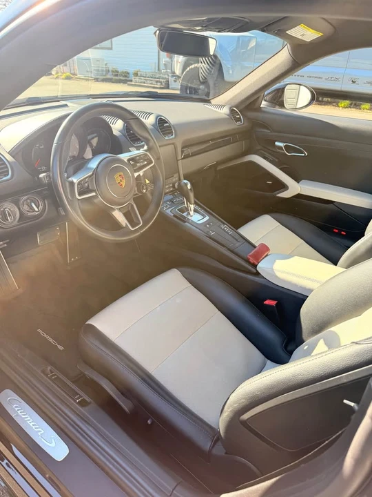 2021 Porsche 718 Cayman - Image 7 of 9