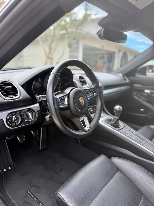 2021 Porsche 718 Cayman S - Image 5 of 10