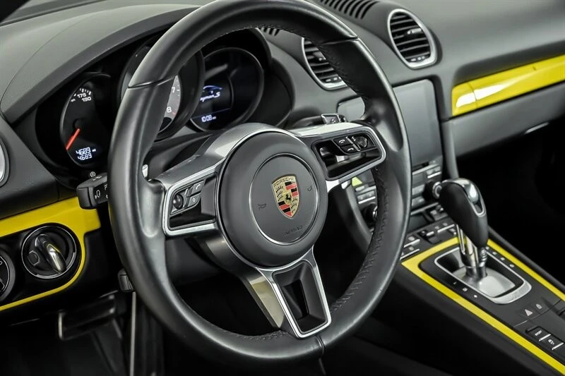 2021 Porsche Cayman - Image 18 of 31