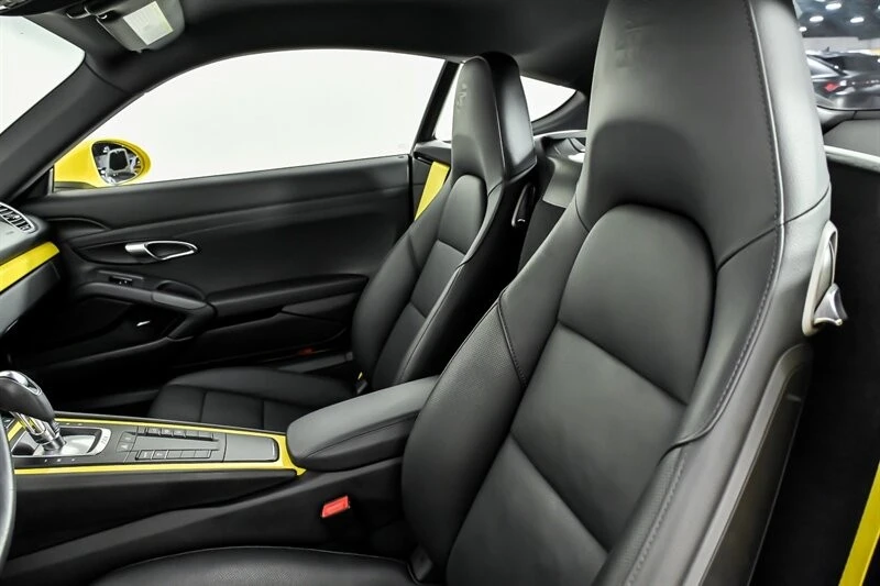 2021 Porsche Cayman - Image 17 of 31