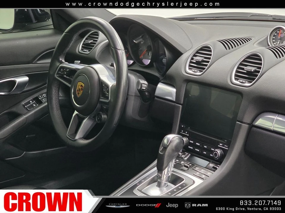 2021 Porsche - Image 14 of 28