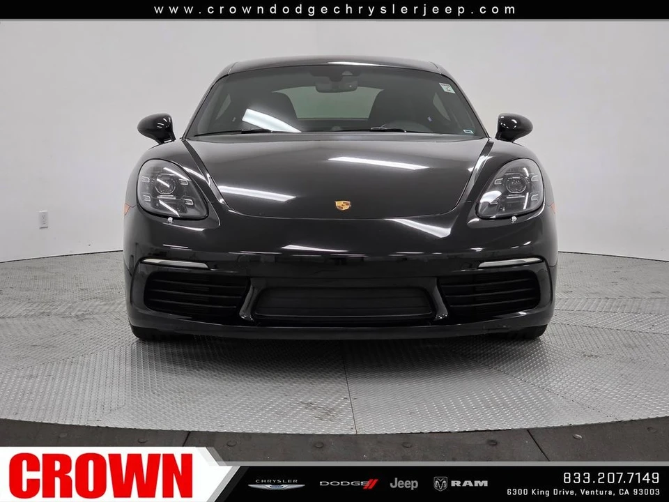 2021 Porsche - Image 2 of 28