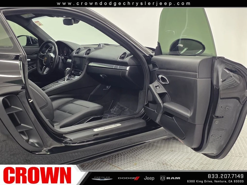 2021 Porsche - Image 11 of 28