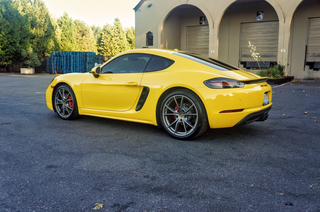 2021 Porsche 718 Cayman S - Image 9 of 31