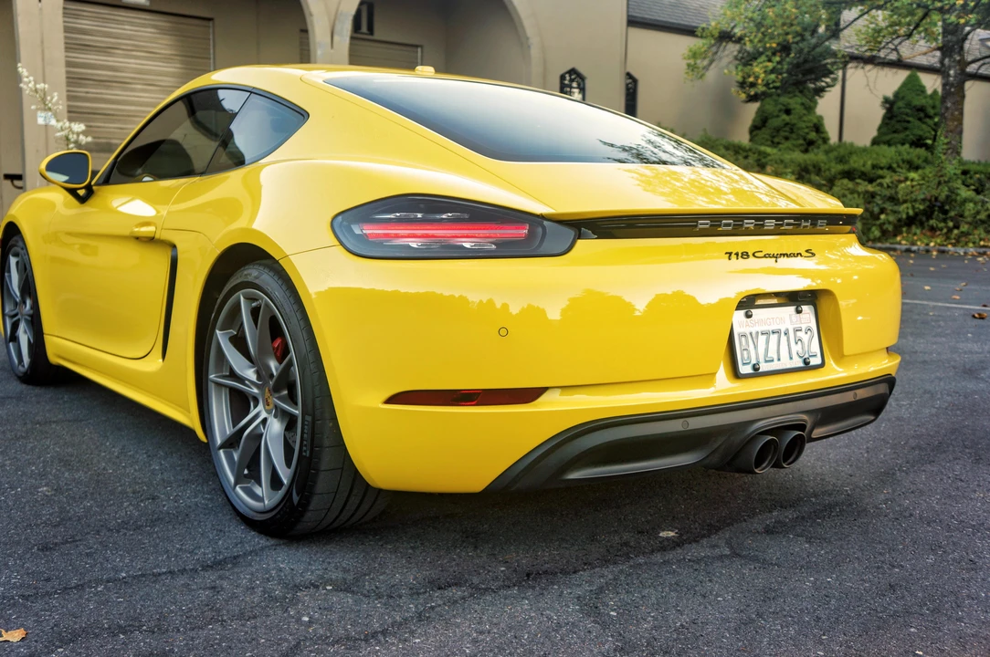 2021 Porsche 718 Cayman S - Image 10 of 31