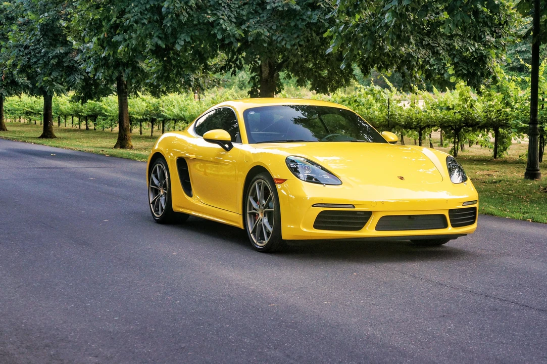2021 Porsche 718 Cayman S - Image 19 of 31