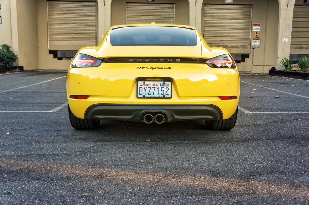 2021 Porsche 718 Cayman S - Image 11 of 31