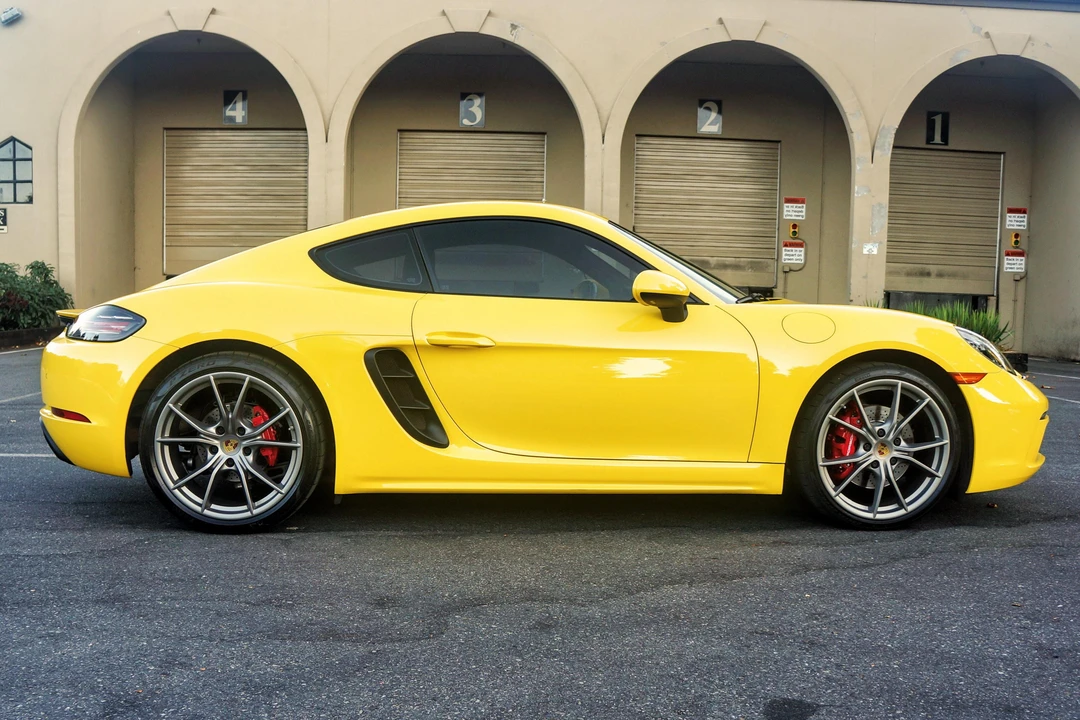 2021 Porsche 718 Cayman S - Image 3 of 31