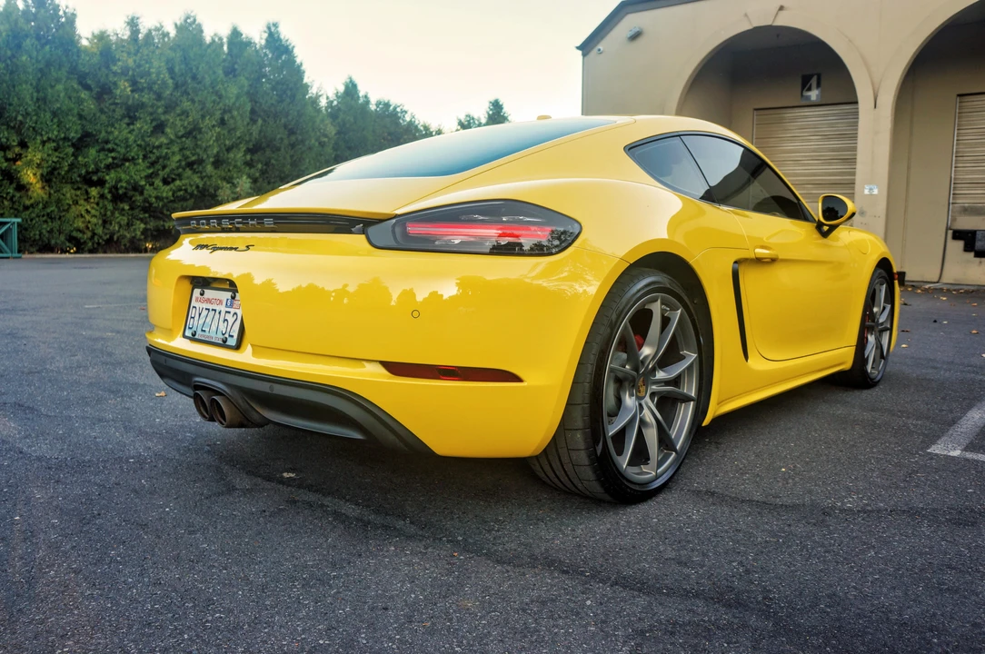 2021 Porsche 718 Cayman S - Image 12 of 31