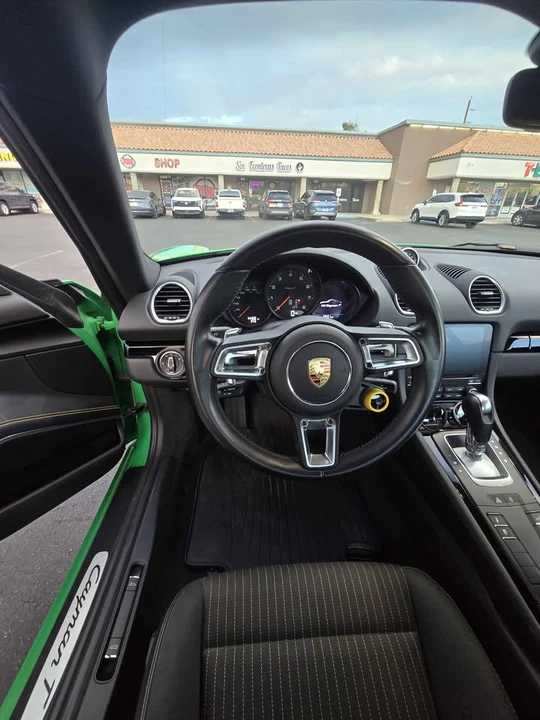 2021 Porsche 718 Cayman T - Image 6 of 9