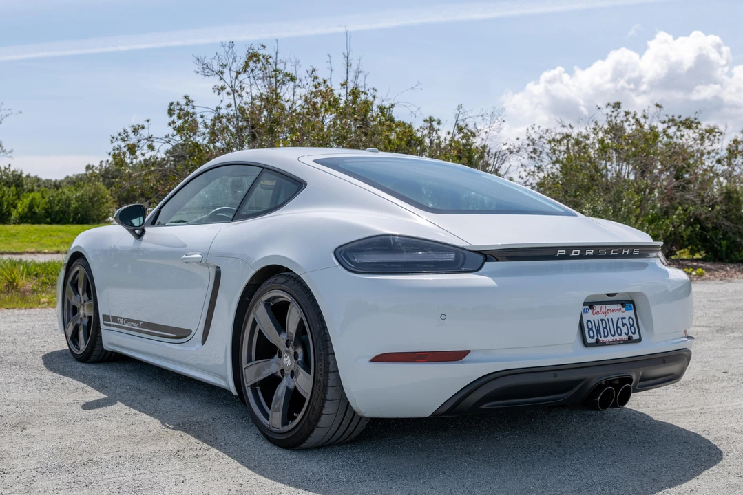 2021 Porsche 718 Cayman T - Image 11 of 31