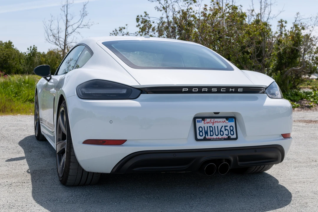 2021 Porsche 718 Cayman T - Image 12 of 31