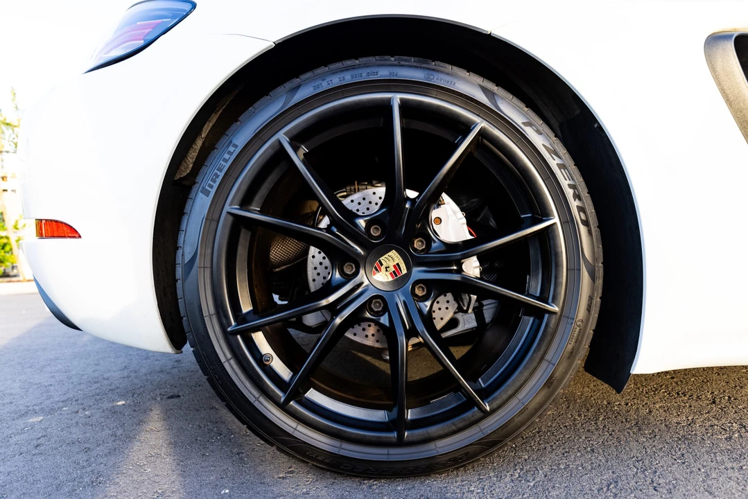 2021 Porsche 718 Cayman - Image 29 of 31