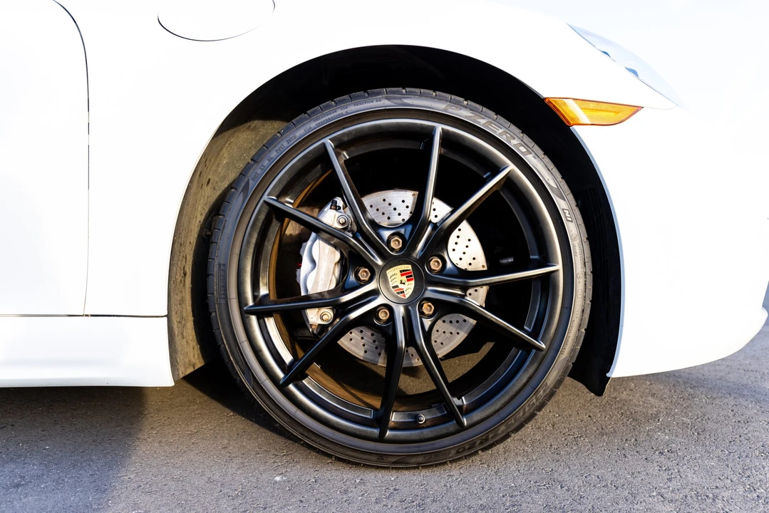 2021 Porsche 718 Cayman - Image 30 of 31