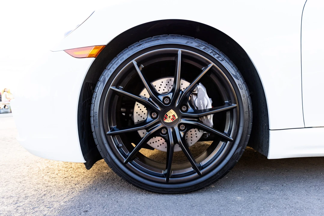 2021 Porsche 718 Cayman - Image 27 of 31