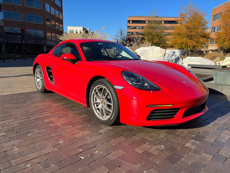 2021 Porsche 718 Cayman - Image 11 of 31